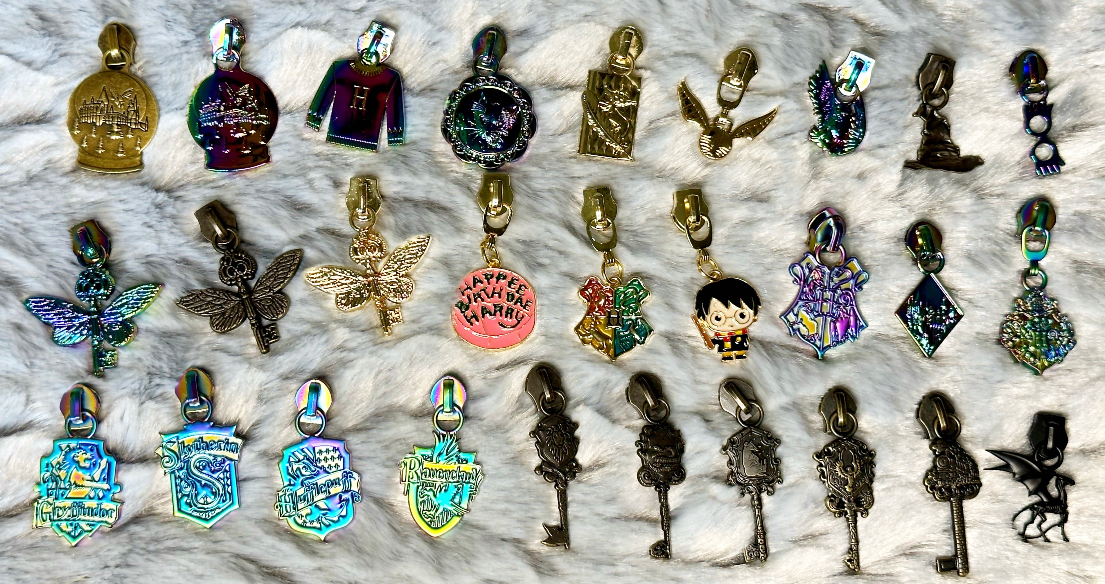 Made A Couple TMA Themed Zipper Pulls/Charms : r/TheMagnusArchives