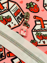 Load image into Gallery viewer, Strawberry Milk Project Pack (Milk Carton resin pull)