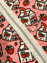 Load image into Gallery viewer, Strawberry Milk Project Pack (Milk Carton resin pull)