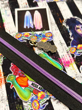 Load image into Gallery viewer, Beetlejuice Stripes Project Pack (Beetlejuice pull)