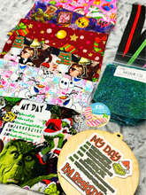 Load image into Gallery viewer, September Mystery Fabric Mailer