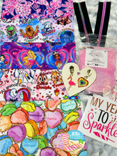 Load image into Gallery viewer, December 2023 Mystery Fabric Mailer