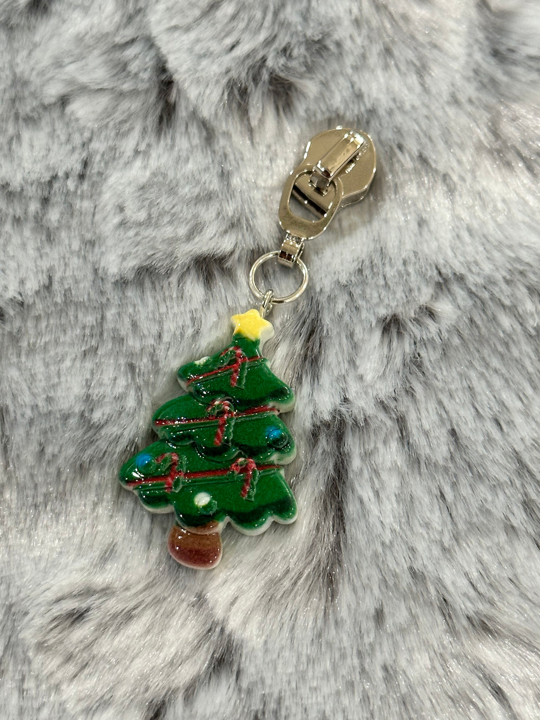 Christmas Tree Zipper Pull (resin)