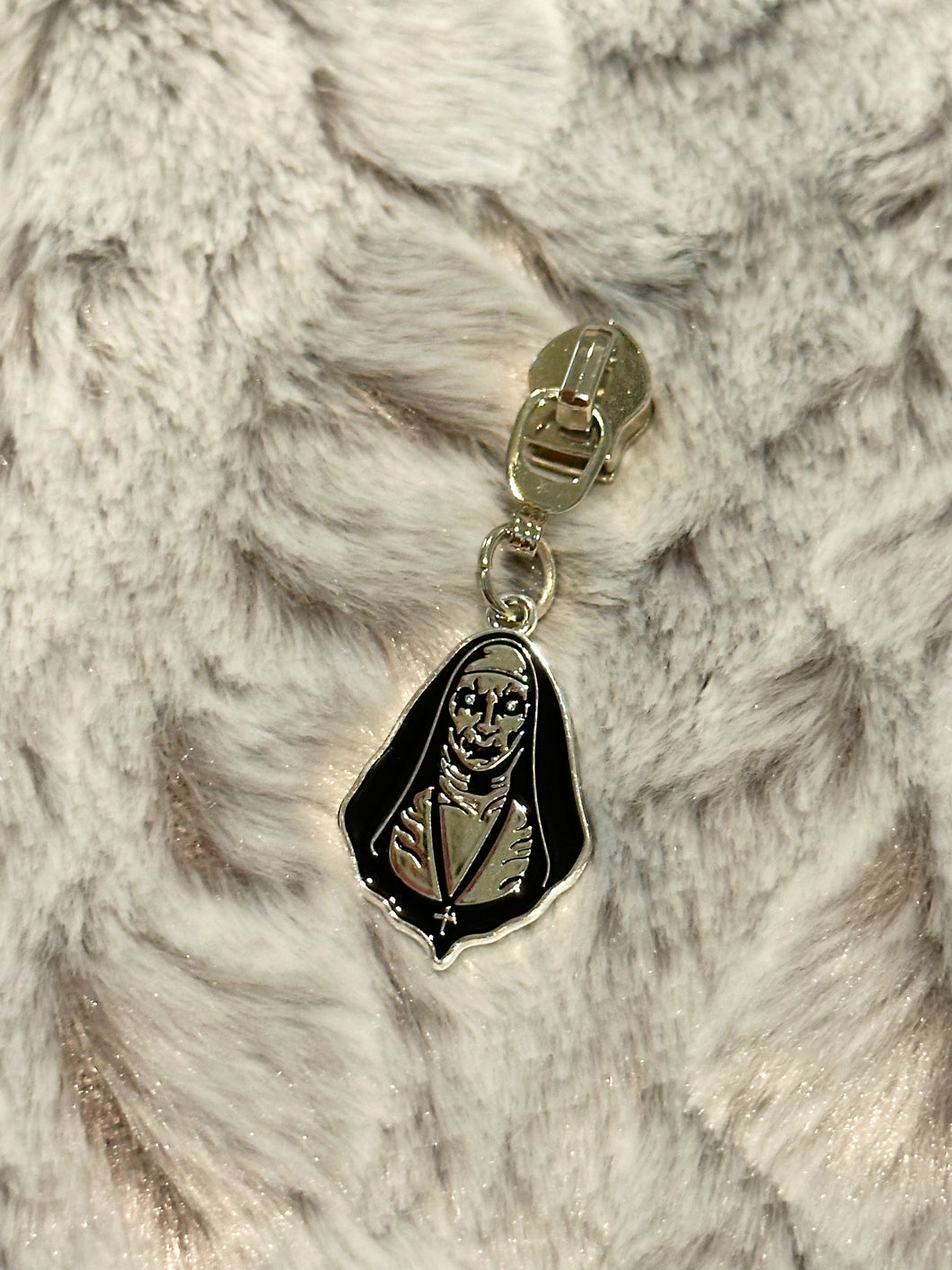 The Nun Zipper Pull (enamel)