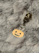 Load image into Gallery viewer, Glowing Pumpkin &amp; Ghost Zipper Pull (GLOW - enamel)
