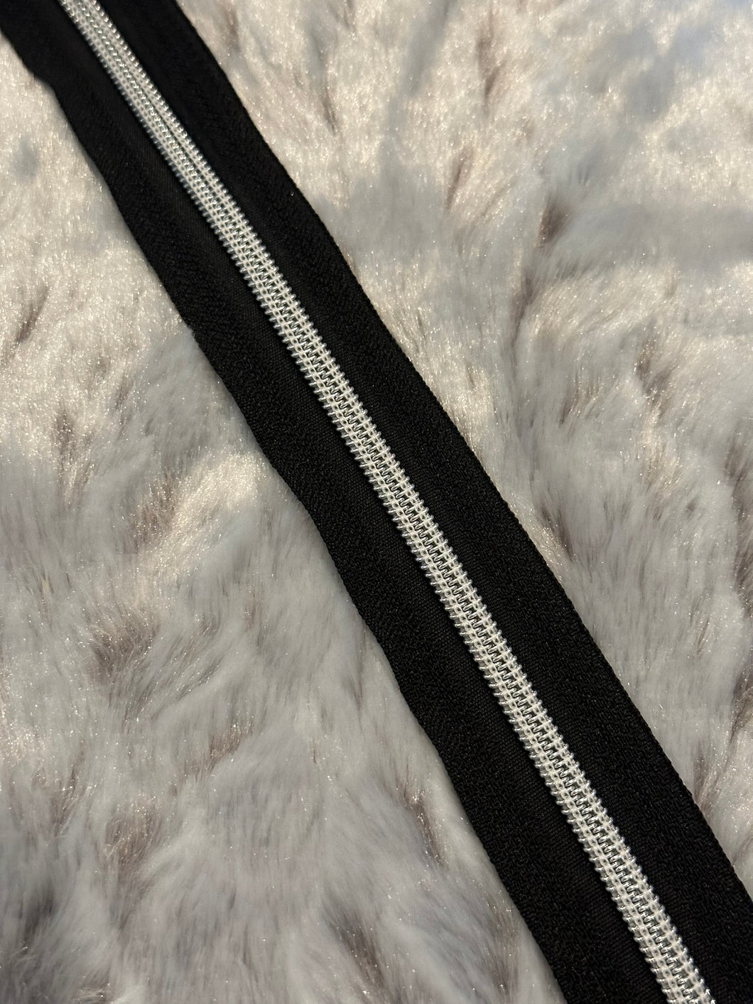 White/Silver Zipper Tape (metallic)