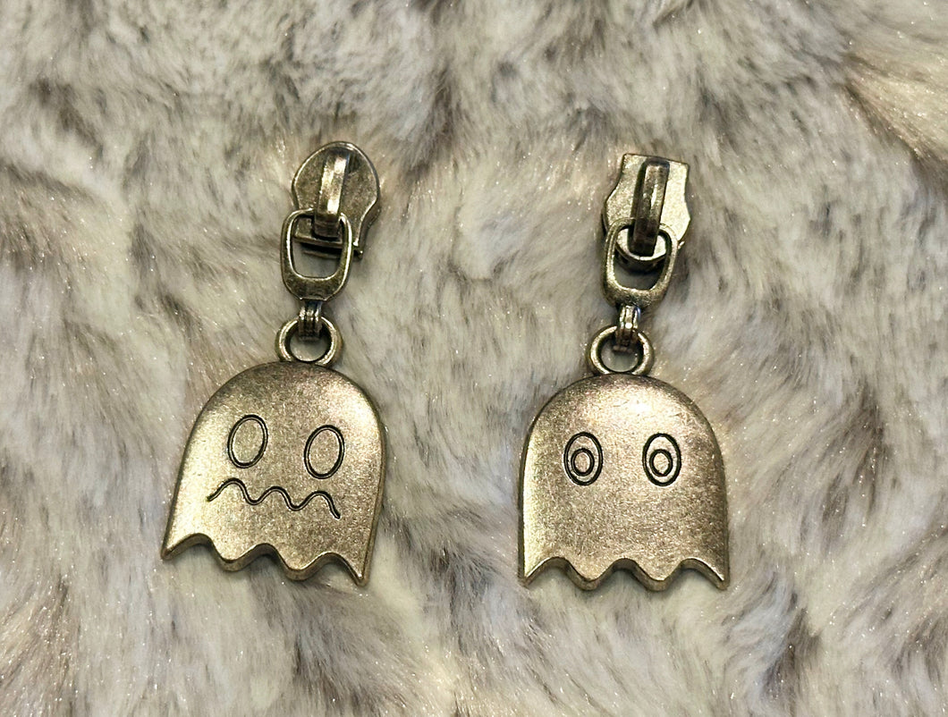 Pacman Ghost Zipper Pull (double sided)