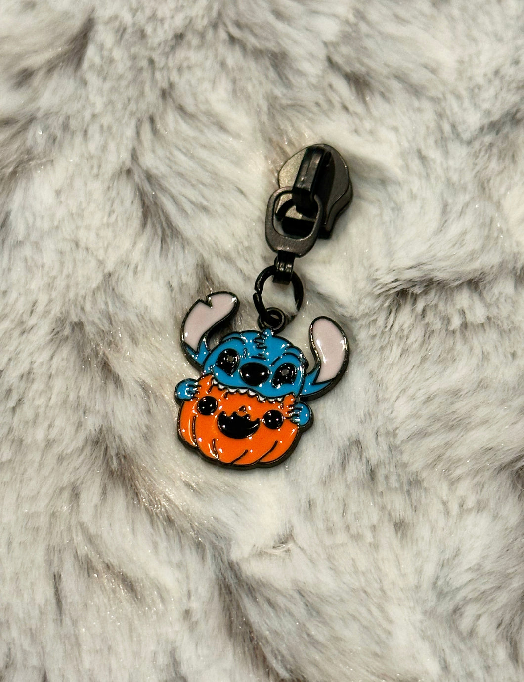 626 Pumpkin Zipper Pull (enamel)