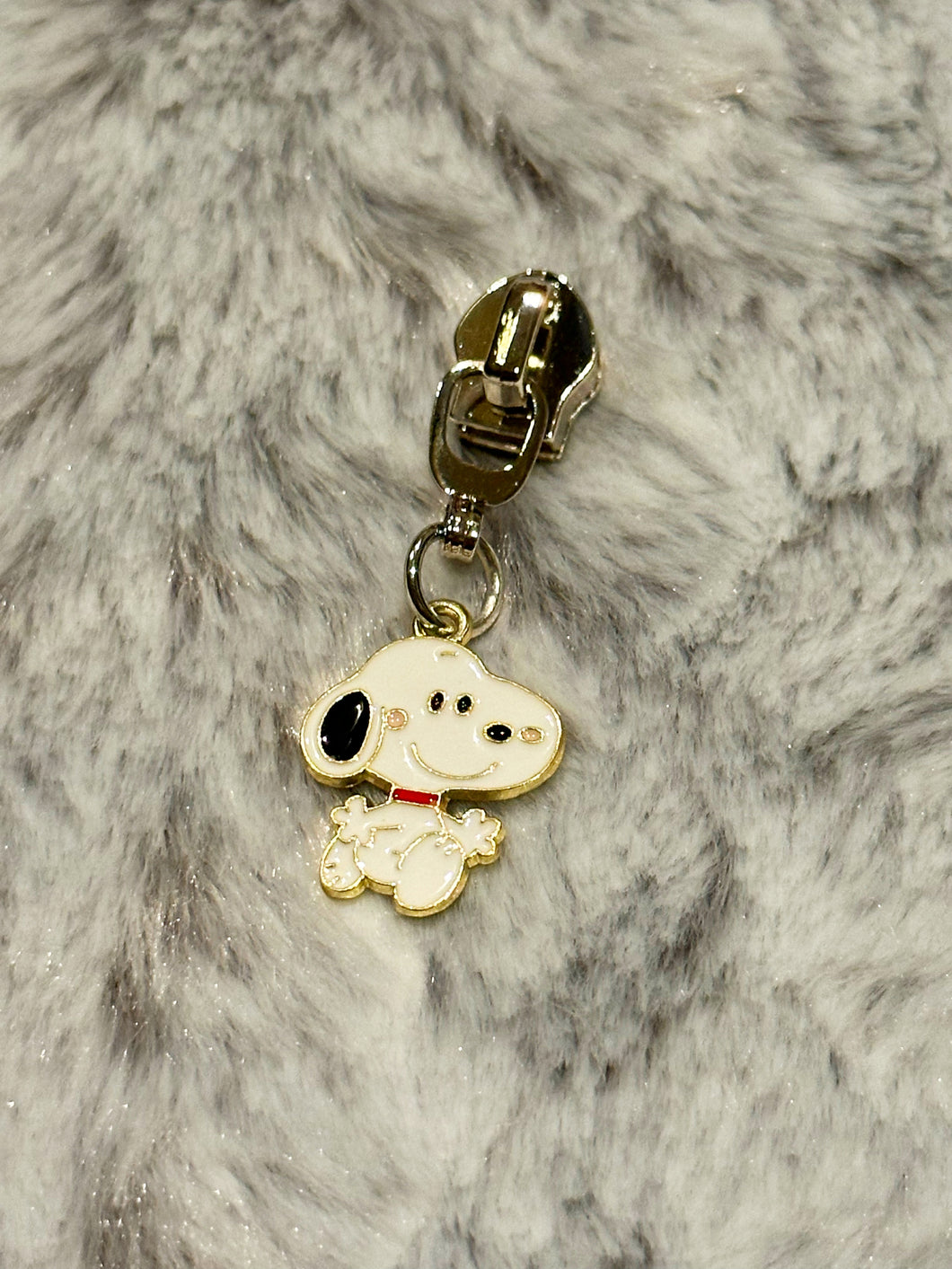 Snoopy Zipper Pull (enamel)