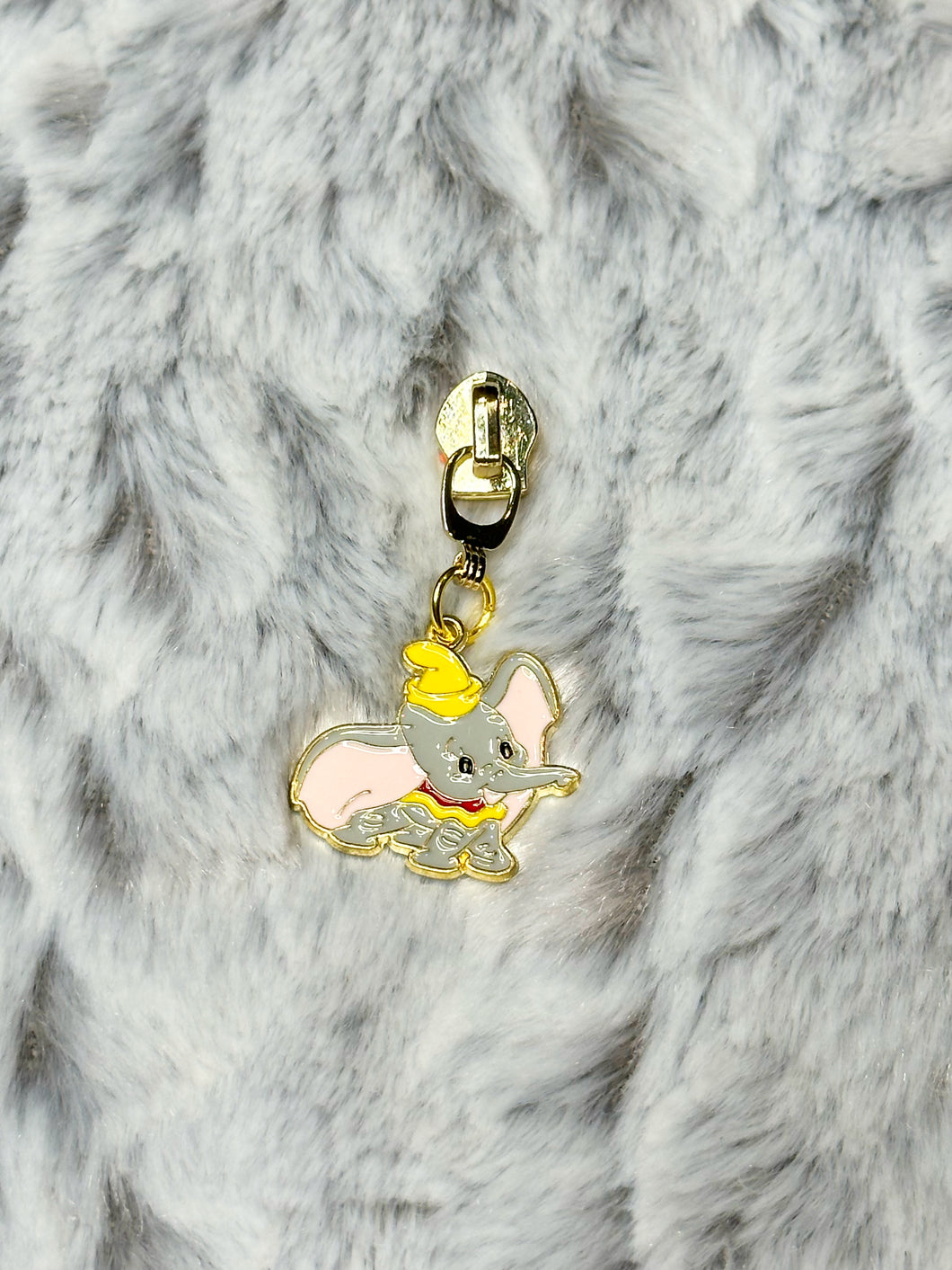 Dumbo Zipper Pull (enamel)