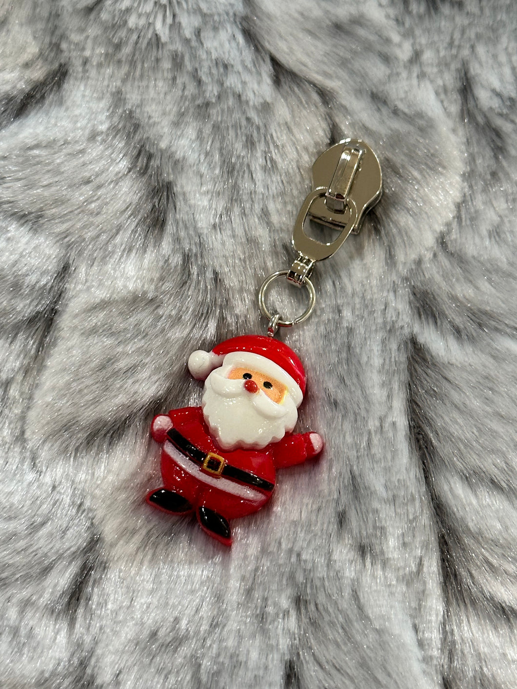 Santa Zipper Pull (resin)