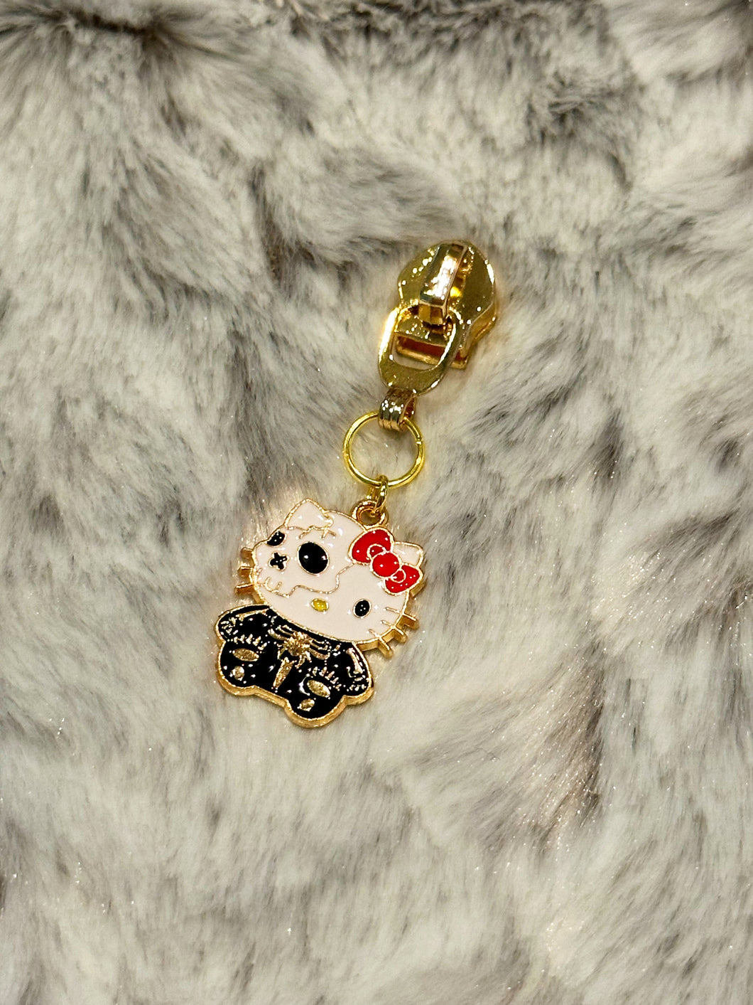 Skelekitty HK Zipper Pull (enamel)