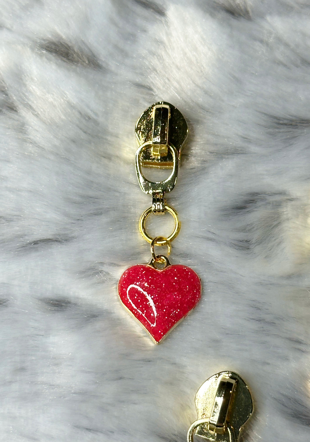 3D Glitter Heart Zipper Pull