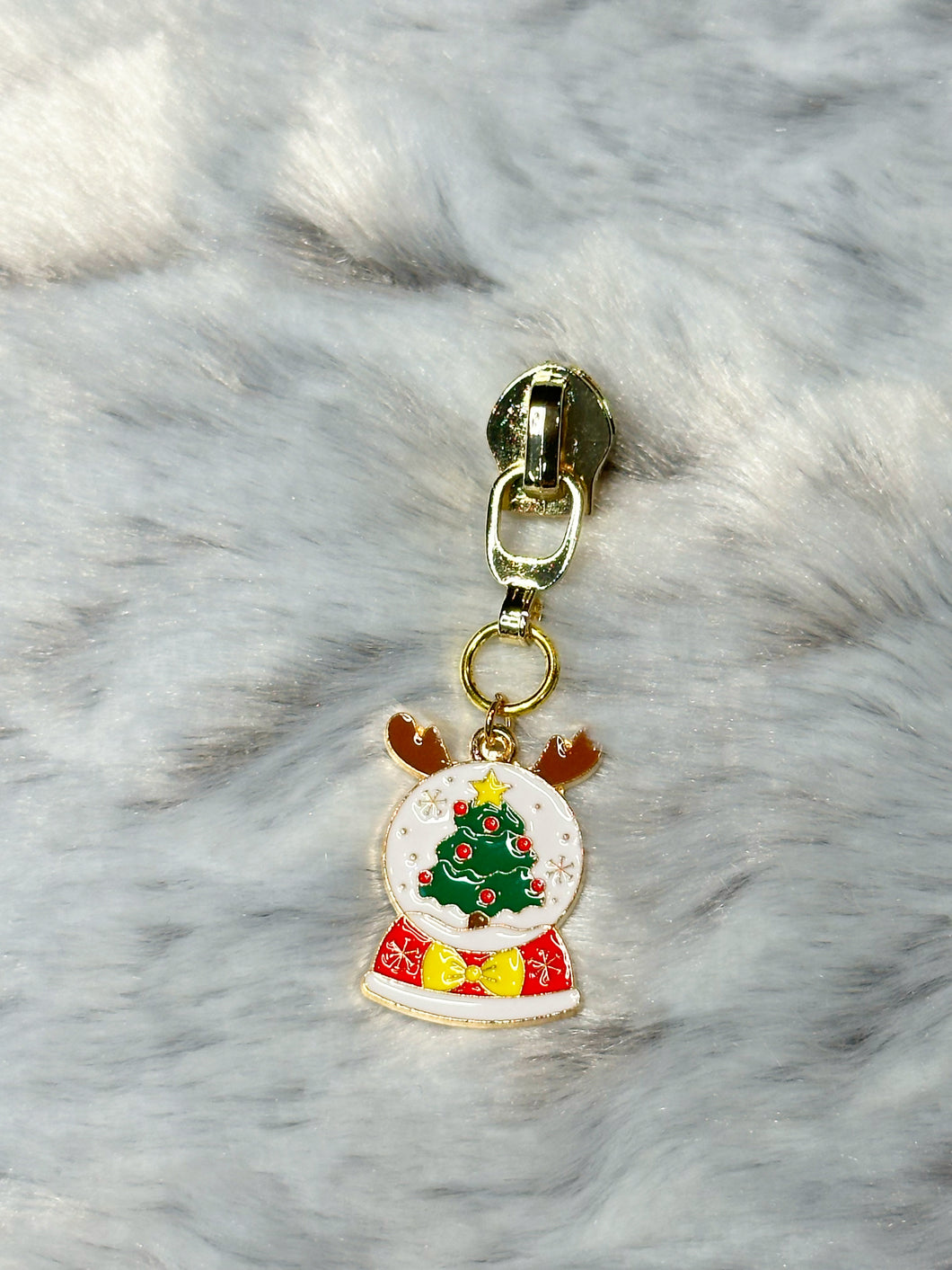 Christmas Snow-Globe Zipper Pull