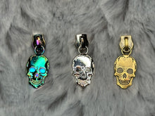 Load image into Gallery viewer, Skull Zipper Pull

