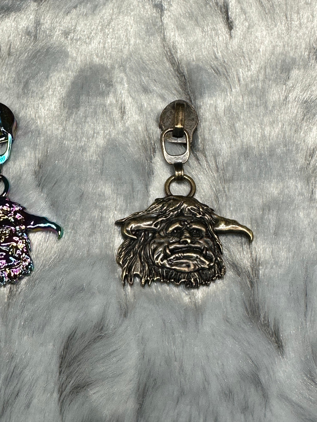 Ludo Zipper Pull