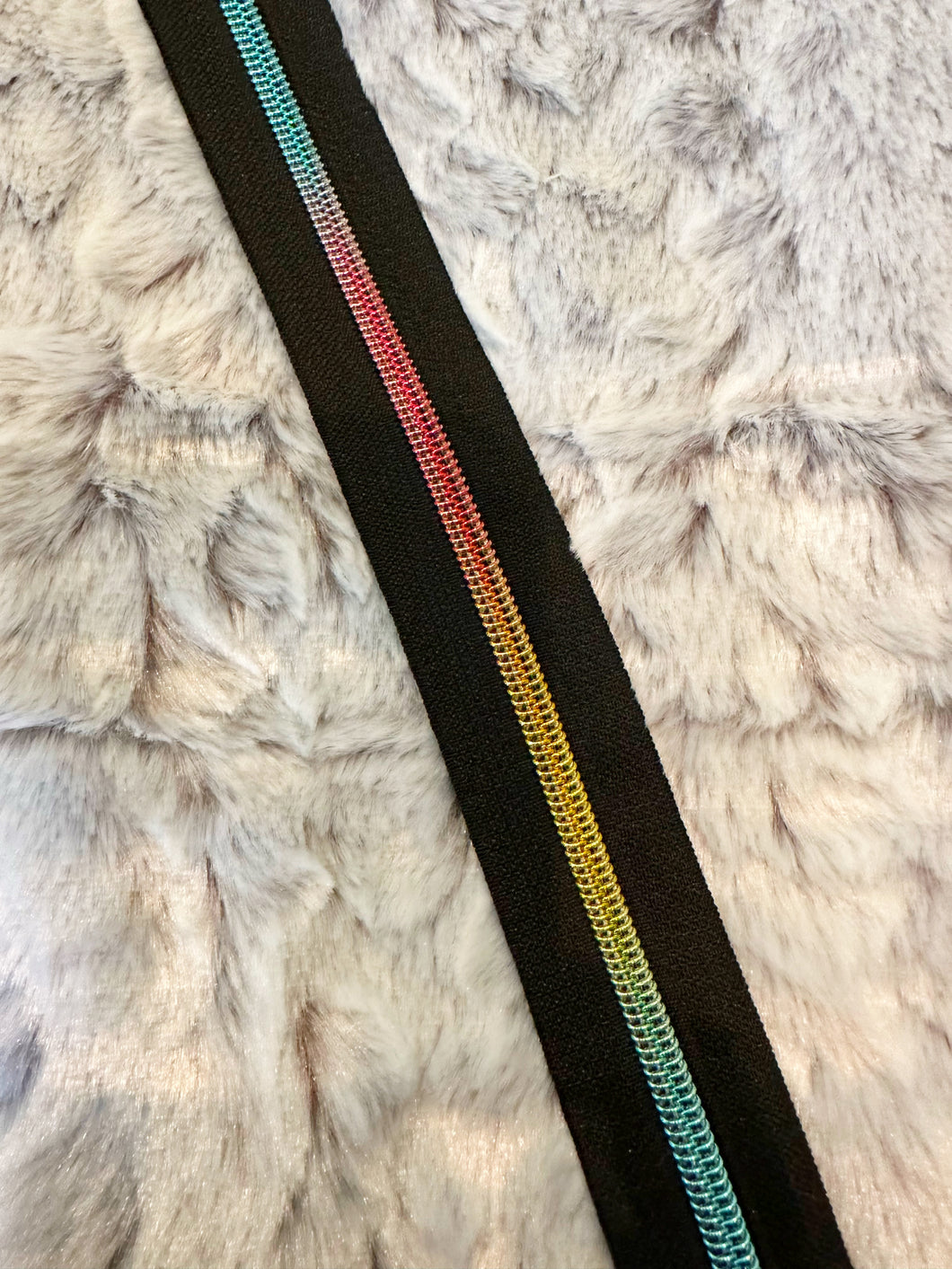 Bright Rainbow Zipper Tape (Ombre Rainbow Metallic)